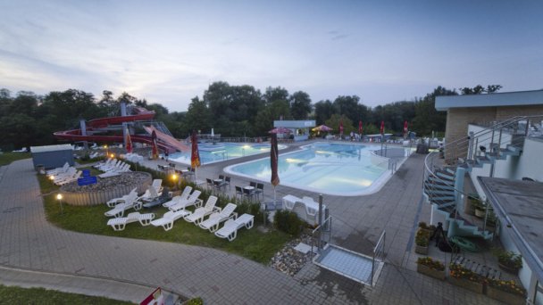 Kúpalisko Dudinka 5 Zdroj: https://www.dudince.sk/kupalisko-dudinka/ Kúpalisko Dudinka 5 Zdroj: https://www.dudince.sk/kupalisko-dudinka/