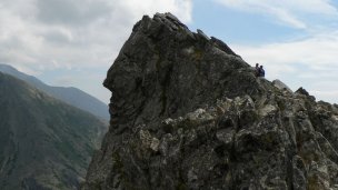 Predné Solisko Štrbské Pleso 3 Autor: Martin Vavrik Zdroj: https://sk.wikipedia.org/wiki/Predn%C3%A9_Solisko#/media/S%C3%BAbor:Solisko1.jpg