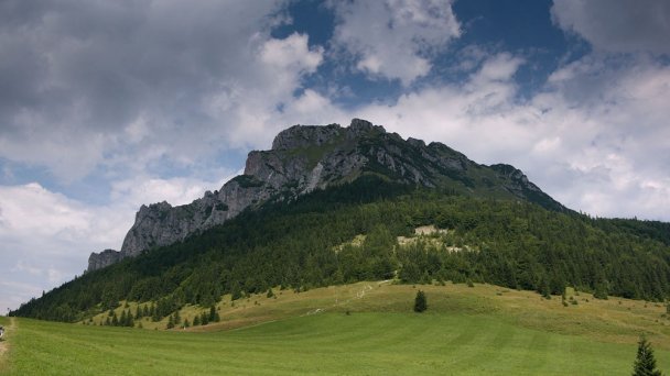 Veľký Rozsutec Malá Fatra 2 Autor: Olgierd Rudak Zdroj: https://www.flickr.com/search/?text=rozsutec&license=4%2C5%2C6%2C9%2C10 Veľký Rozsutec Malá Fatra 2 Autor: Olgierd Rudak Zdroj: https://www.flickr.com/search/?text=rozsutec&license=4%2C5%2C6%2C9%2C10