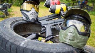 Zábavný park Liptov -paintball Zdroj: https://zabavnyparkliptov.sk/wp-content/uploads/2018/07/zabavny-park-liptov-15-1.jpg