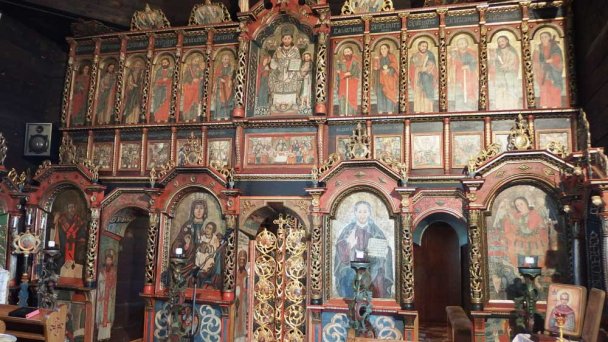 Chrám sv. Michala Archanjela Ladomirová 4 Zdroj: https://sk.wikipedia.org/wiki/Chr%C3%A1m_sv%C3%A4t%C3%A9ho_Michala_archanjela_(Ladomirov%C3%A1) Chrám sv. Michala Archanjela Ladomirová 4 Zdroj: https://sk.wikipedia.org/wiki/Chr%C3%A1m_sv%C3%A4t%C3%A9ho_Michala_archanjela_(Ladomirov%C3%A1)