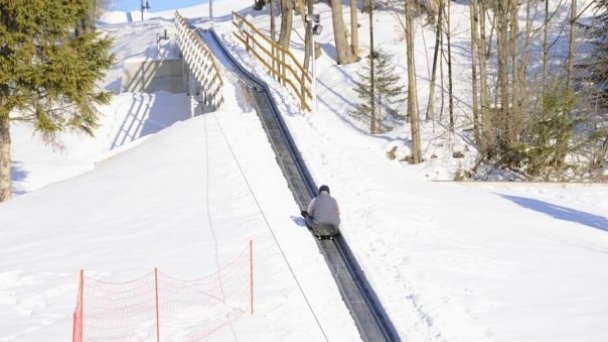 Fun aréna Donovaly4 Zdroj: https://scontent-vie1-1.xx.fbcdn.net/v/t1.0-9/2248_51394589012_3276_n.jpg?_nc_cat=109&_nc_sid=e007fa&_nc_oc=AQkok9RmIZF98E-oANgrFax2s-ZnmWhpHch6eJkLzb-3aPlsm2BffG74rRLu0a5_MC8&_nc_ht=scontent-vie1-1.xx&oh=ce4963132171473d53201820553cd307&oe=5EC94C99&dl=1 Fun aréna Donovaly4 Zdroj: https://scontent-vie1-1.xx.fbcdn.net/v/t1.0-9/2248_51394589012_3276_n.jpg?_nc_cat=109&_nc_sid=e007fa&_nc_oc=AQkok9RmIZF98E-oANgrFax2s-ZnmWhpHch6eJkLzb-3aPlsm2BffG74rRLu0a5_MC8&_nc_ht=scontent-vie1-1.xx&oh=ce4963132171473d53201820553cd307&oe=5EC94C99&dl=1