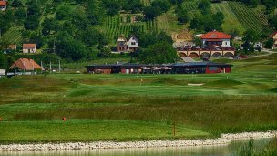 Golfové ihrisko, Golf Resort Skalica 3