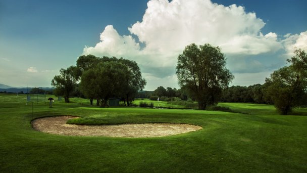 Golfové ihrisko, Golf Resort Tri Duby 3 Golfové ihrisko, Golf Resort Tri Duby 3