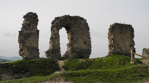 Považský hrad Autor: Dado Baca Zdroj: https://www.flickr.com/photos/119323155@N06/25993463074/sizes/l/