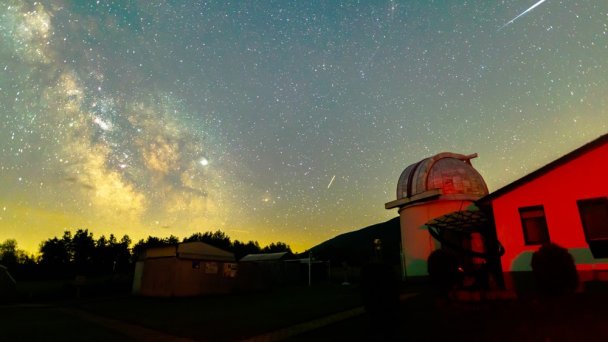 Astronomické observatórium na Kolonickom sedle 2 Autor: SPACE :: LAB Zdroj: https://scontent-vie1-1.xx.fbcdn.net/v/t1.0-0/p640x640/64999354_655232181570817_719569401908559872_o.jpg?_nc_cat=102&_nc_sid=8024bb&_nc_oc=AQkhaiHler2qkAAxZnVmf6zo7Ug8PI1dLfZwKDcF7dpMDhlws19QCVhn5yu-7oLcfNY&_nc_ht=scontent-vie1-1.xx&_nc_tp=6&oh=9cf2c6e4edcadacc20d18280d7aa620a&oe=5ECD1989 Astronomické observatórium na Kolonickom sedle 2 Autor: SPACE :: LAB Zdroj: https://scontent-vie1-1.xx.fbcdn.net/v/t1.0-0/p640x640/64999354_655232181570817_719569401908559872_o.jpg?_nc_cat=102&_nc_sid=8024bb&_nc_oc=AQkhaiHler2qkAAxZnVmf6zo7Ug8PI1dLfZwKDcF7dpMDhlws19QCVhn5yu-7oLcfNY&_nc_ht=scontent-vie1-1.xx&_nc_tp=6&oh=9cf2c6e4edcadacc20d18280d7aa620a&oe=5ECD1989