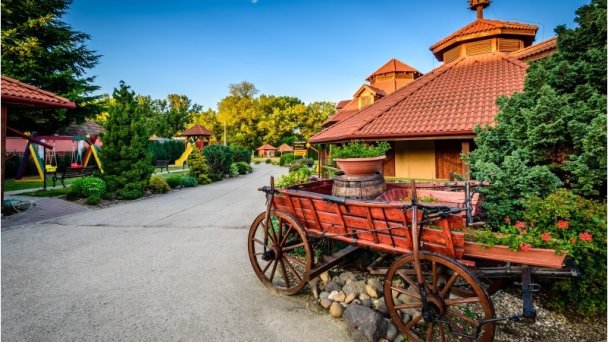 Ranč u Bobiho Zdroj: https://www.bobiranc.sk/wp-content/gallery/Hlavn%C3%A1-gal%C3%A9ria/thumbs/thumbs_Ranc-u-Bobiho-3.jpg Ranč u Bobiho Zdroj: https://www.bobiranc.sk/wp-content/gallery/Hlavn%C3%A1-gal%C3%A9ria/thumbs/thumbs_Ranc-u-Bobiho-3.jpg