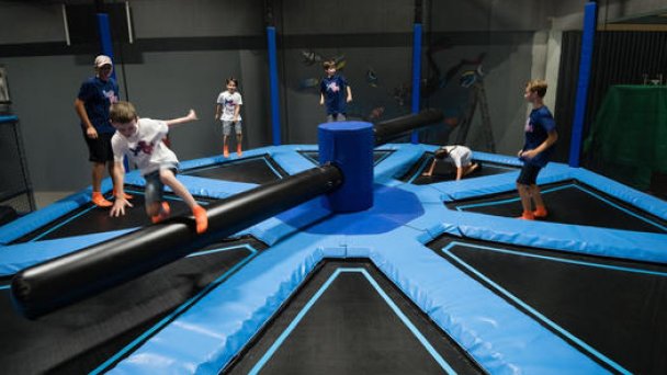 JUMP FUN - viac ako 100 atrakcií pre všetky vekové kategórie 4 JUMP FUN - viac ako 100 atrakcií pre všetky vekové kategórie 4