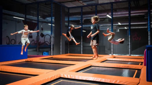 JUMP FUN - viac ako 100 atrakcií pre všetky vekové kategórie 6 JUMP FUN - viac ako 100 atrakcií pre všetky vekové kategórie 6