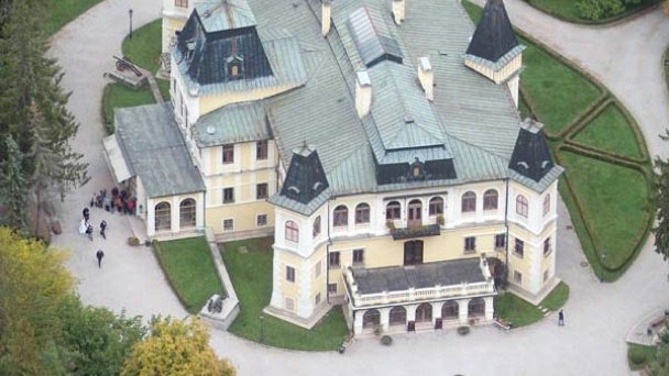 Betliar 2 Zdroj: https://en.wikipedia.org/wiki/Betliar Betliar 2 Zdroj: https://en.wikipedia.org/wiki/Betliar