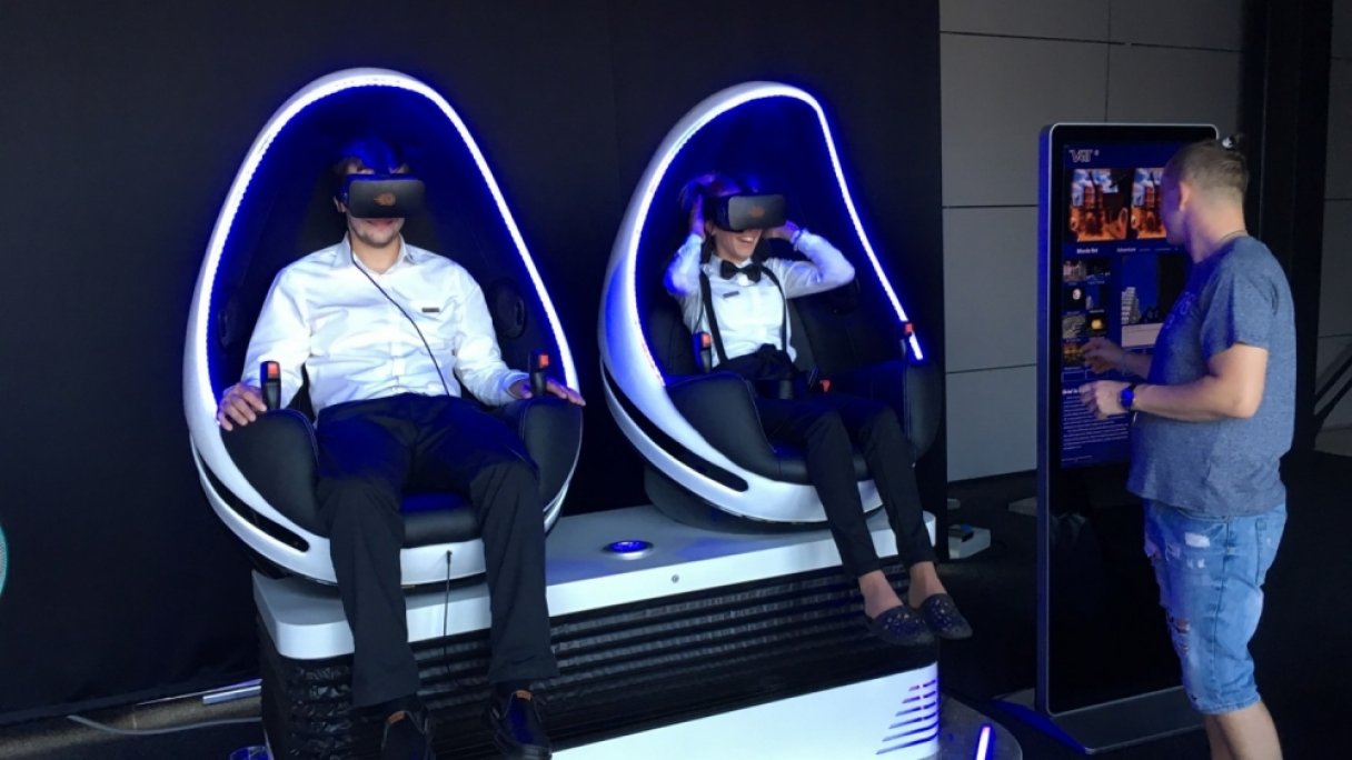 Future World Virtual Reality Poprad 1 Zdroj: https://aquacity.sk/cs/zabava/virtualni-realita-vr-zone/