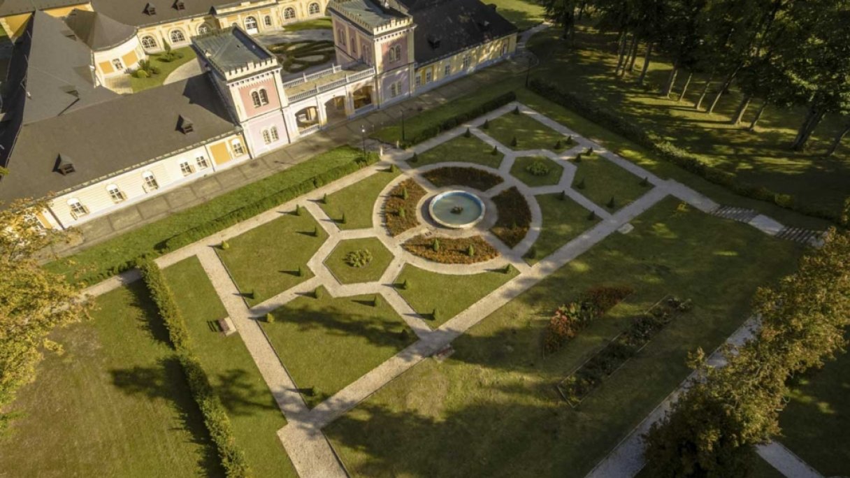 Francúzsky historický park Hodkovce 2