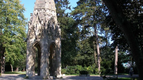 Sad Janka Kráľa 2 Autor: Jozef Kotulič Zdroj: https://sk.wikipedia.org/wiki/Sad_Janka_Kr%C3%A1%C4%BEa Sad Janka Kráľa 2 Autor: Jozef Kotulič Zdroj: https://sk.wikipedia.org/wiki/Sad_Janka_Kr%C3%A1%C4%BEa