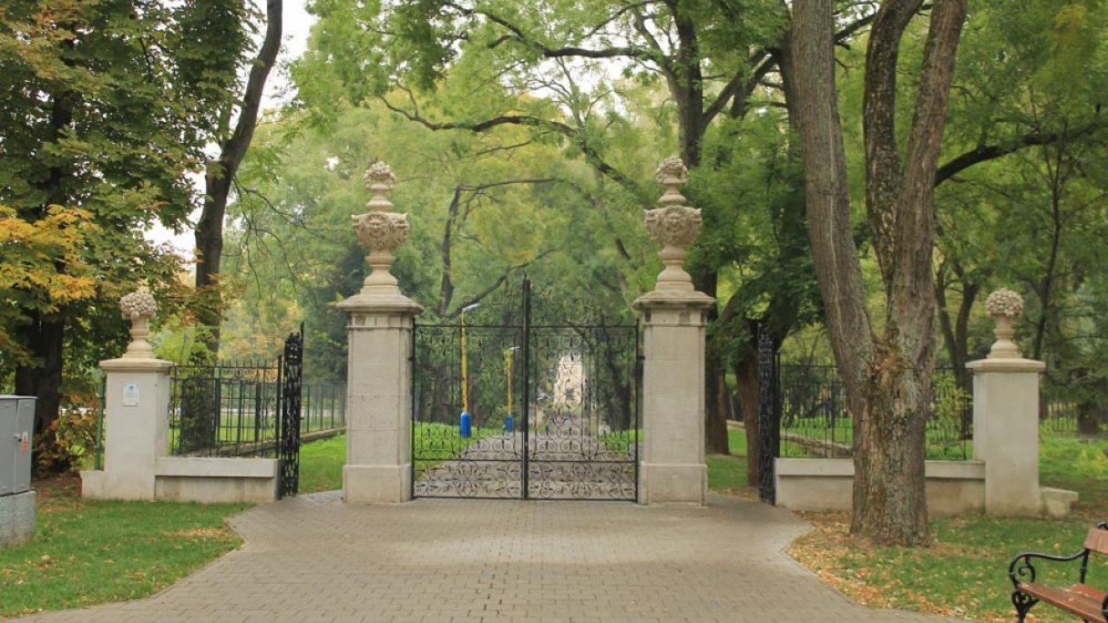 Mestský park Trebišov (historický park Andrássyovcov) 1