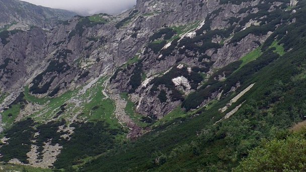 Zelené pleso v pozadí Jastrabia veža Autor: Krzysztof Dudzik (User:ToSter) Zdroj: https://upload.wikimedia.org/wikipedia/commons/thumb/d/d5/Dolina_Kiezmarska%2C_Zielony_Staw_i_Jastrzebia_Turnia.jpg/800px-Dolina_Kiezmarska%2C_Zielony_Staw_i_Jastrzebia_Turnia.jpg Zelené pleso v pozadí Jastrabia veža Autor: Krzysztof Dudzik (User:ToSter) Zdroj: https://upload.wikimedia.org/wikipedia/commons/thumb/d/d5/Dolina_Kiezmarska%2C_Zielony_Staw_i_Jastrzebia_Turnia.jpg/800px-Dolina_Kiezmarska%2C_Zielony_Staw_i_Jastrzebia_Turnia.jpg