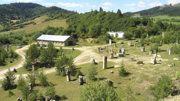Prameň lásky a Prameň zabudnutia 4 Zdroj: www.ruzbachy.sk Prameň lásky a Prameň zabudnutia 4 Zdroj: www.ruzbachy.sk