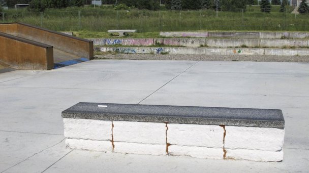 Skatepark Liptovský Mikuláš 4 Autor: Kristián Zdroj: http://www.boardlife.sk/sk/skateboard/skatepark/skatepark-liptovsky-mikulas