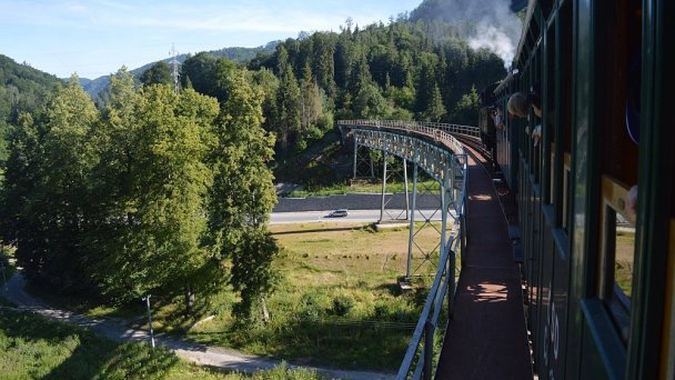 Zubačka Autor: Facebook Zubačka Tisovec - Pohronská Polhora Zdroj: https://scontent.fbts7-1.fna.fbcdn.net/v/t31.0-8/11144442_805844022847413_7628677909985868636_o.jpg?_nc_cat=111&ccb=2&_nc_sid=9267fe&_nc_ohc=qtdMf-dBNJ0AX-9-BQT&_nc_ht=scontent.fbts7-1.fna&oh=a64e94c69b2dbdf7e3dcb0fd3762b11e&oe=5FE899F0 Zubačka Autor: Facebook Zubačka Tisovec - Pohronská Polhora Zdroj: https://scontent.fbts7-1.fna.fbcdn.net/v/t31.0-8/11144442_805844022847413_7628677909985868636_o.jpg?_nc_cat=111&ccb=2&_nc_sid=9267fe&_nc_ohc=qtdMf-dBNJ0AX-9-BQT&_nc_ht=scontent.fbts7-1.fna&oh=a64e94c69b2dbdf7e3dcb0fd3762b11e&oe=5FE899F0