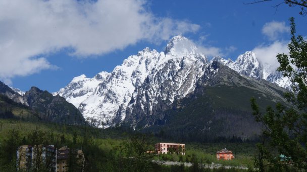 Lomnický štít 4 Zdroj: https://sk.wikipedia.org/wiki/Lomnick%C3%BD_%C5%A1t%C3%ADt Lomnický štít 4 Zdroj: https://sk.wikipedia.org/wiki/Lomnick%C3%BD_%C5%A1t%C3%ADt