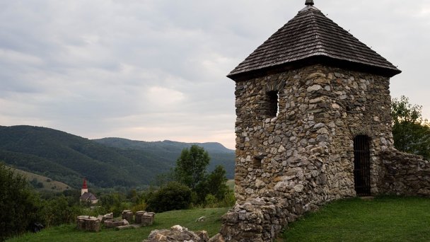 Husitský kostolík v Lúčke Autor: David Raška Zdroj: https://upload.wikimedia.org/wikipedia/commons/e/e6/L%C3%BA%C4%8Dka3.jpg Husitský kostolík v Lúčke Autor: David Raška Zdroj: https://upload.wikimedia.org/wikipedia/commons/e/e6/L%C3%BA%C4%8Dka3.jpg
