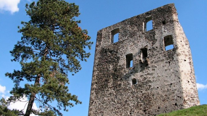 Túra na Hrad Dobrá Niva z Podzámčoku