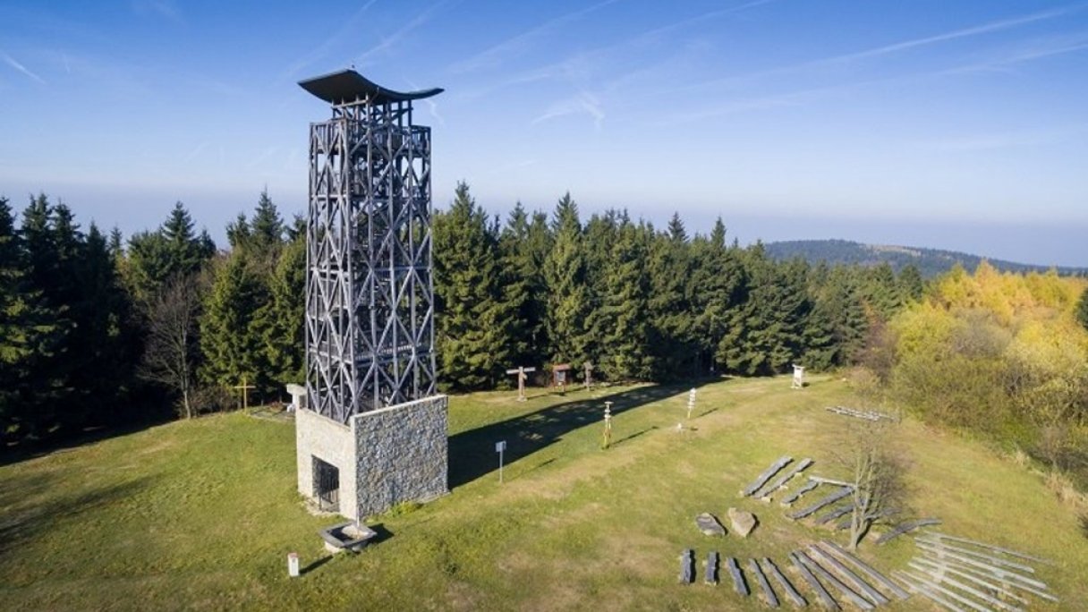 Rozhľadňa Veľký Lopeník 1