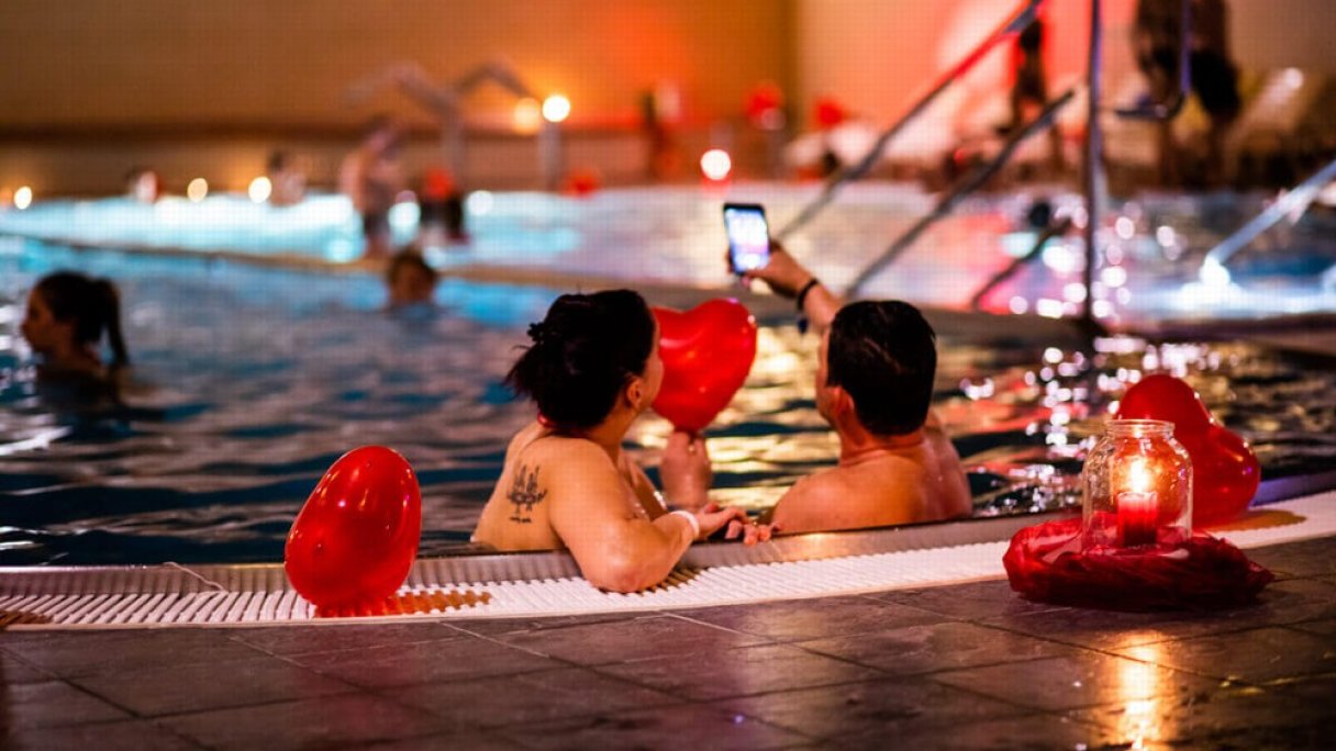 Nezabudnuteľný romantický víkend pre dvoch vo Hviezde 1 Nezabudnuteľný romantický víkend pre dvoch vo Hviezde 1