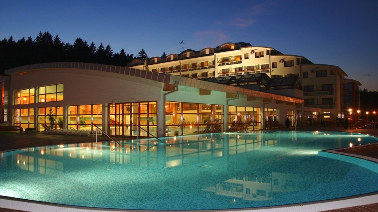 Wellness & Spa Hotel Kaskady **** Sliač - Sielnica 1