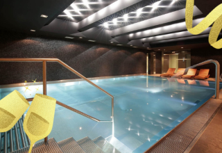 Silvester v rock and roll štýle, v sprievode hudby a tanca