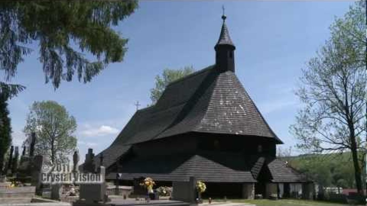 Drevený gotický kostol Všetkých svätých (Tvrdošín) Autor: Slovensky Trip Zdroj: https://www.youtube.com/@slovaktrip Drevený gotický kostol Všetkých svätých (Tvrdošín) Autor: Slovensky Trip Zdroj: https://www.youtube.com/@slovaktrip