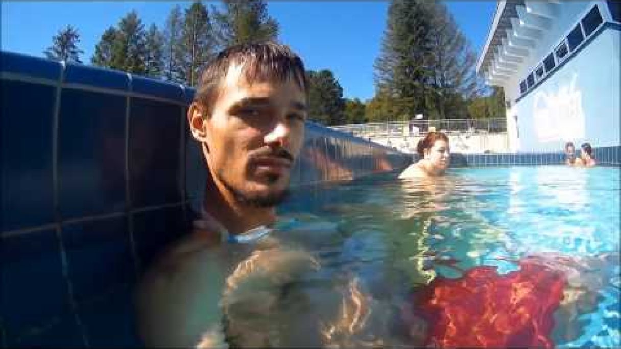 Termální koupaliště a Holiday Park Kováčová . .. Autor: Maughlee Zdroj: https://www.youtube.com/@maughlee3958