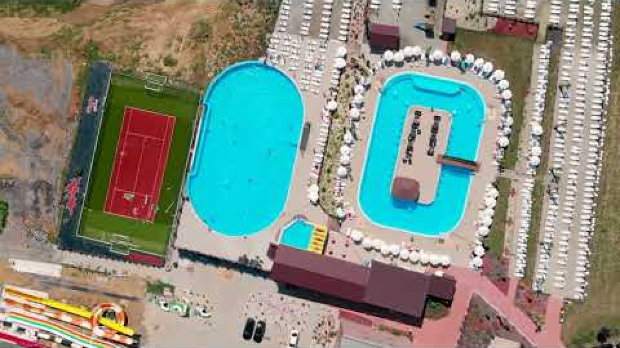 Morské kúpalisko Miraj Resort , Lučenec , Tropical Bath Slovakia, DJI MAVIC AIR Autor: Roman Čimbora Zdroj: https://www.youtube.com/@RomanCimbora Morské kúpalisko Miraj Resort , Lučenec , Tropical Bath Slovakia, DJI MAVIC AIR Autor: Roman Čimbora Zdroj: https://www.youtube.com/@RomanCimbora