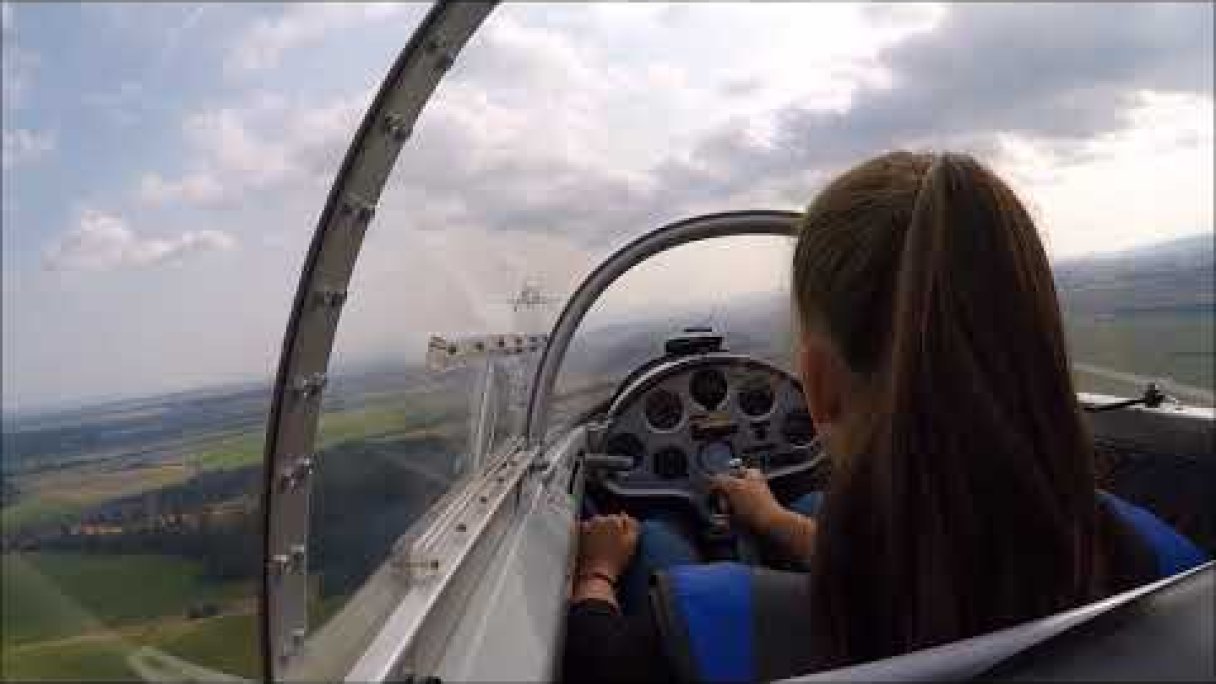 Aerovleková prevádzka Autor: Lubo Lubo Zdroj: https://www.youtube.com/@lubolubo8188 Aerovleková prevádzka Autor: Lubo Lubo Zdroj: https://www.youtube.com/@lubolubo8188