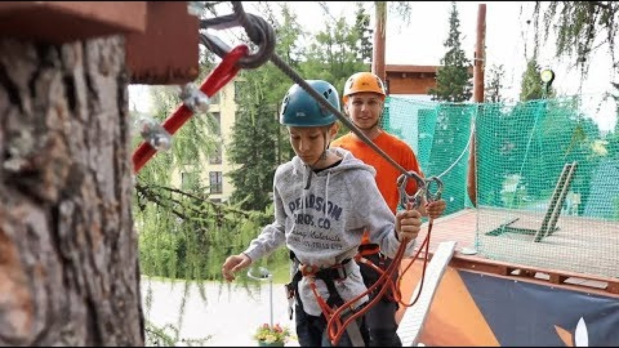 Veveričí lanový park na Štrbskom Plese - Zľavomat.sk Autor: Zlavomat Zdroj: https://www.youtube.com/@Zlavomat