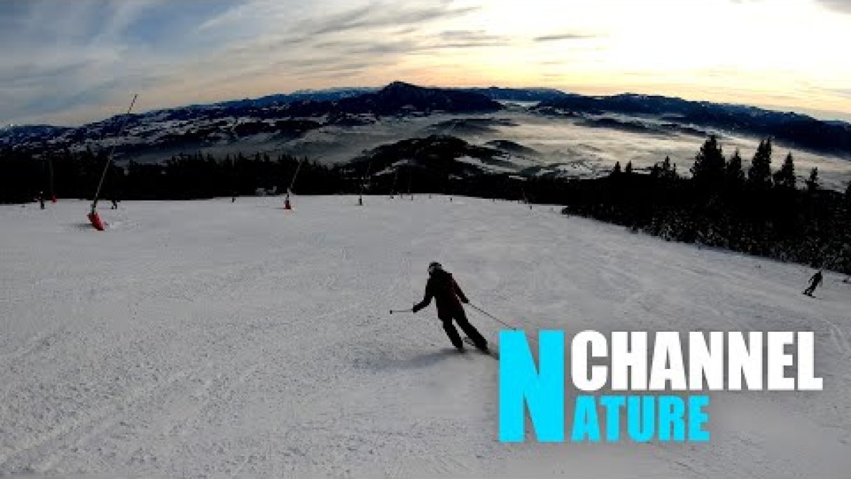 Kubínska Hoľa skiing 2020 - Made in Slovakia Autor: Propagujeme.sk - atraktivna reklama Zdroj: https://www.youtube.com/@Propagujemeskatraktivnareklama Kubínska Hoľa skiing 2020 - Made in Slovakia Autor: Propagujeme.sk - atraktivna reklama Zdroj: https://www.youtube.com/@Propagujemeskatraktivnareklama