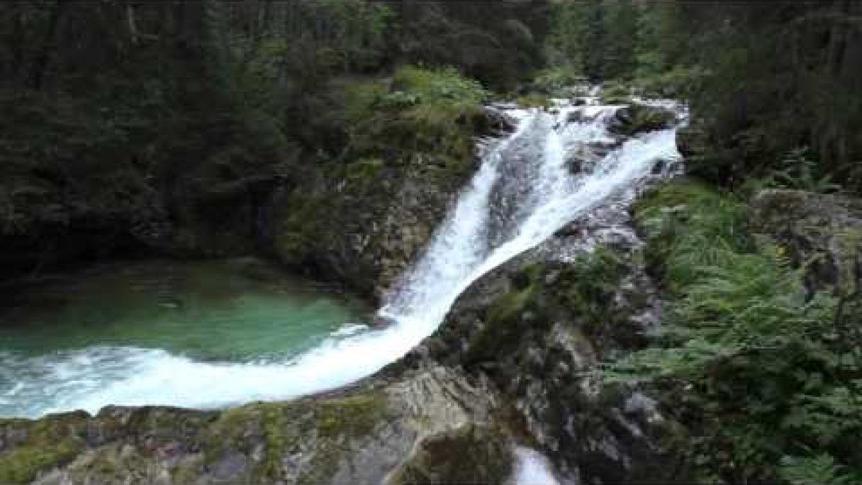 Vysoké Tatry - Vajanského vodopád Autor: bublinkajenda Zdroj: https://www.youtube.com/@bublinkajenda