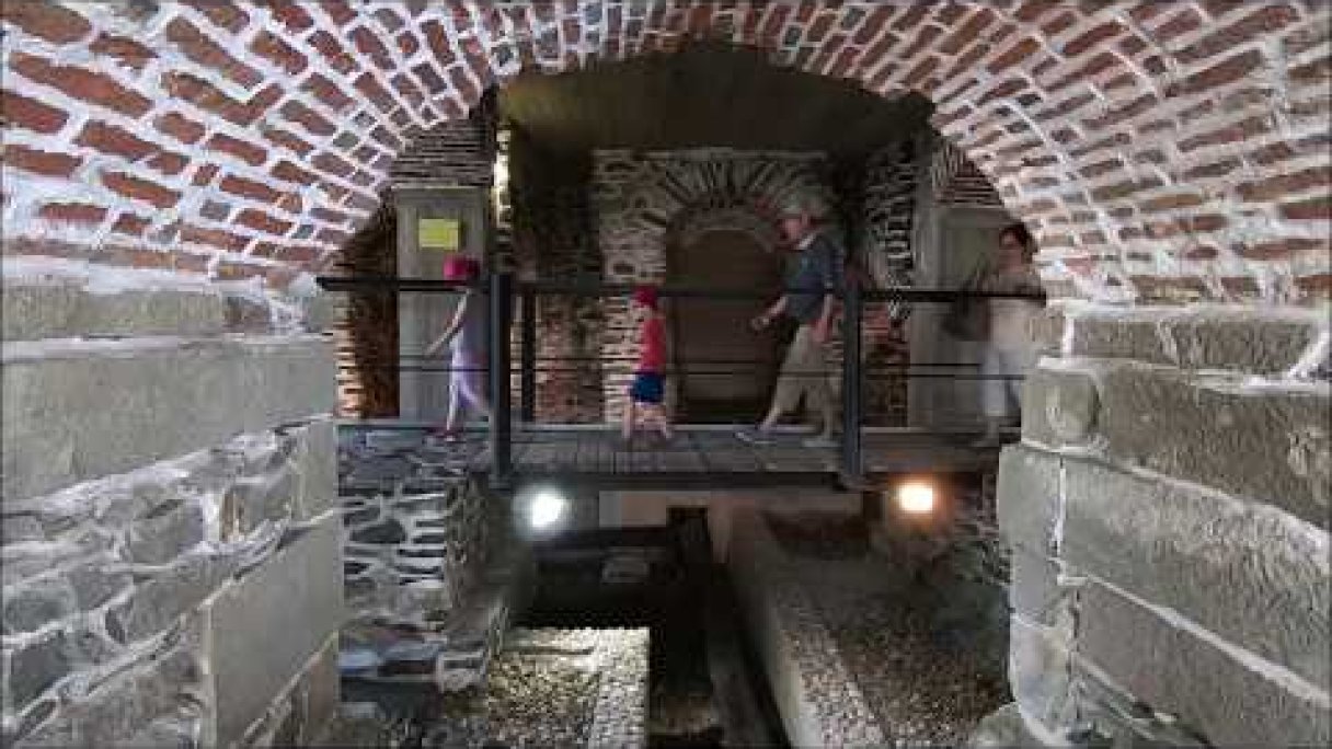 Lower Gate Underground Museum, Kosice, Slovakia Autor: Govisity & Tipnatrip Zdroj: https://www.youtube.com/@stingnrem Lower Gate Underground Museum, Kosice, Slovakia Autor: Govisity & Tipnatrip Zdroj: https://www.youtube.com/@stingnrem