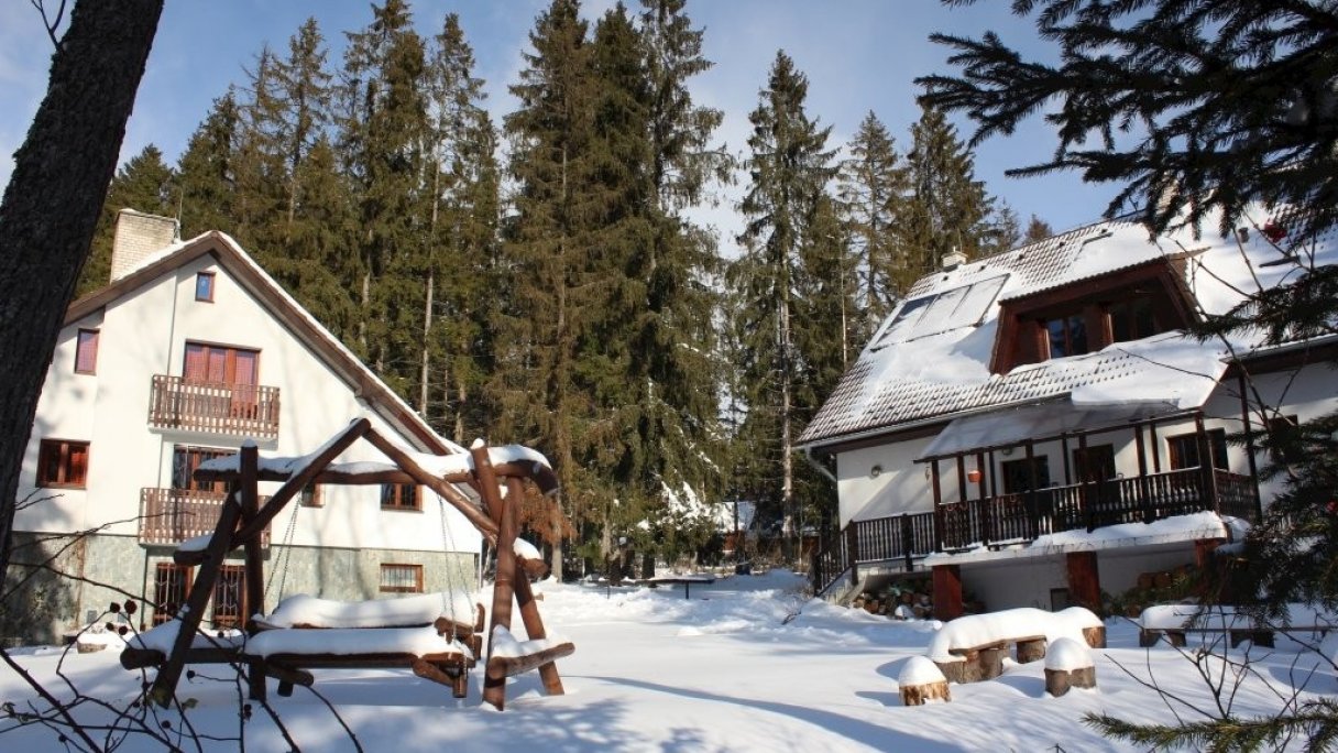 Chaty Tatra Tatranská Štrba 1