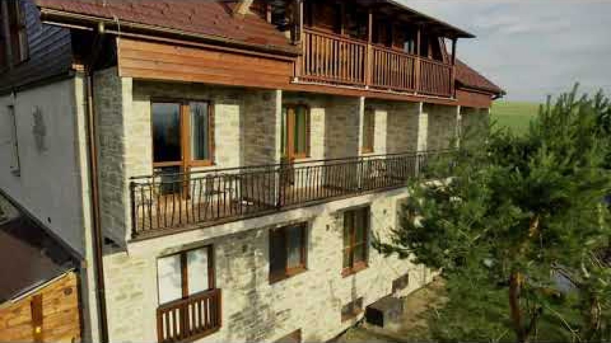 Villa LUPU Smižany 2020 Autor: Ludovit Puskar Zdroj: https://www.youtube.com/@ludovitpuskar1453 Villa LUPU Smižany 2020 Autor: Ludovit Puskar Zdroj: https://www.youtube.com/@ludovitpuskar1453
