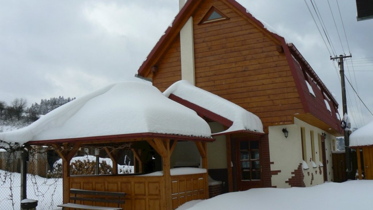 Rekreačná usadlosť, Penzión a chaty Pieninka Lesnica 1