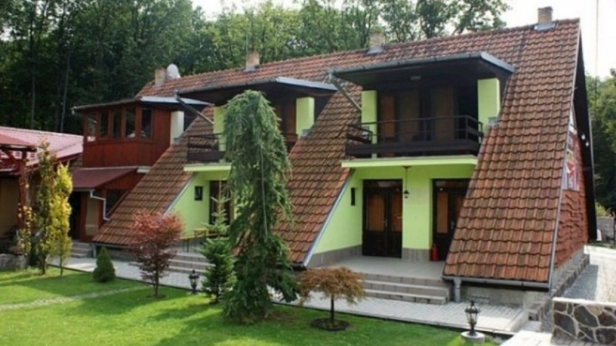 Penzión Lucus ** Vinné 1