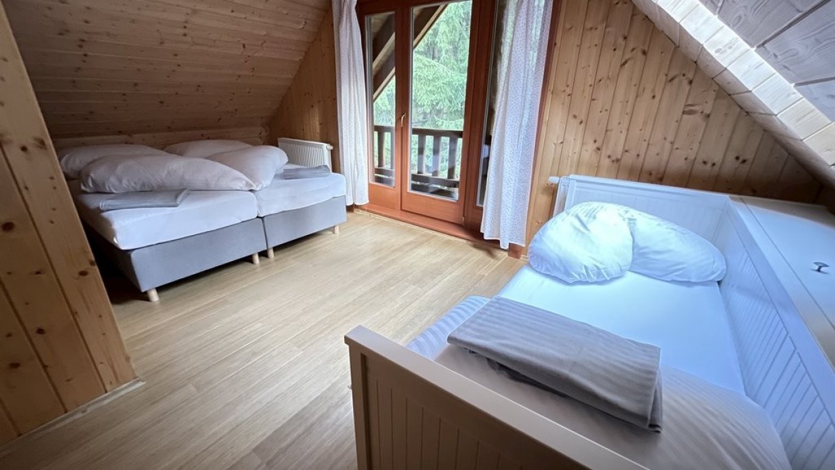 CHATA MARÍNA KUBÍNSKA HOĽA Dolný Kubín 2