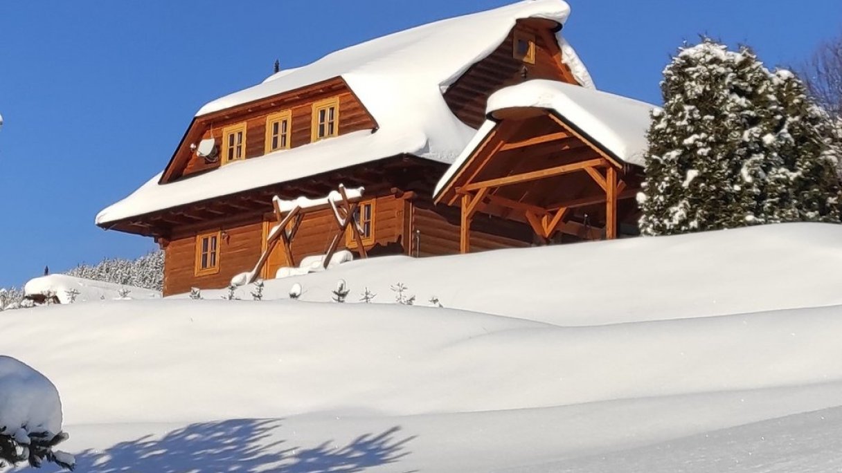 Drevenica Pri zvonici Zázrivá 1 Drevenica Pri zvonici Zázrivá 1