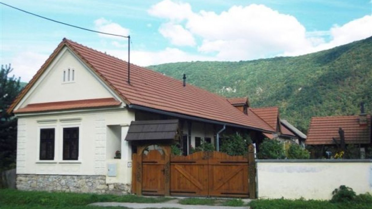 Vidiecky dom Nostalgia Slavec TRVALO ZATVORENÉ 1 Vidiecky dom Nostalgia Slavec TRVALO ZATVORENÉ 1