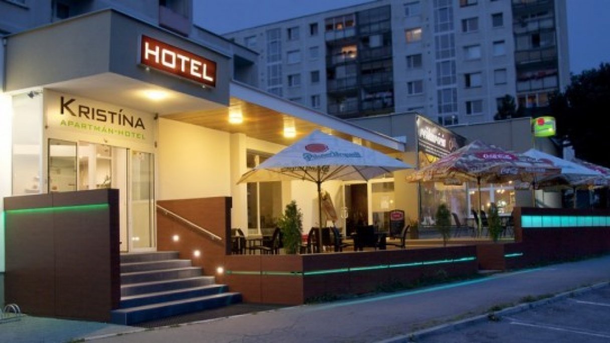 Hotel Kristína Dubnica nad Váhom 1